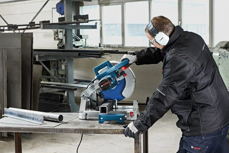 Bosch 0601B28000 GCD 12 JL fémvágó fűrész kép 4