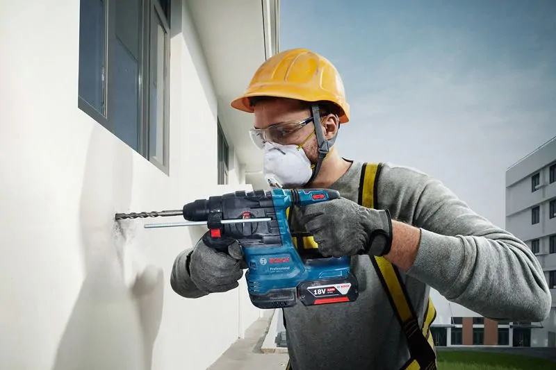 Bosch 0611924021 GBH 185-Li akkus fúrókalapács SDS plus rendszerrel (2x 4,0Ah akkuval + GAL 18V-40 töltővel) kép 8