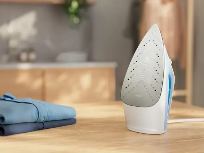 Electrolux E5SI2-4CB Care 500 gőzölős vasaló kép 4