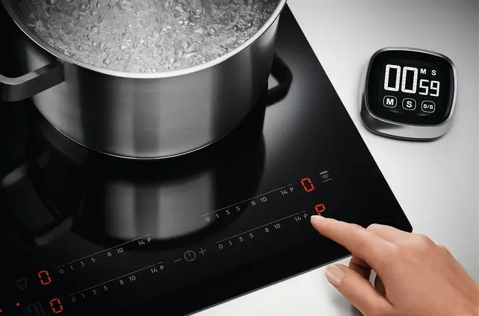 Electrolux EIS62453 SenseBoil 700 Beépíthető indukciós főzőlap, 60 cm kép 11
