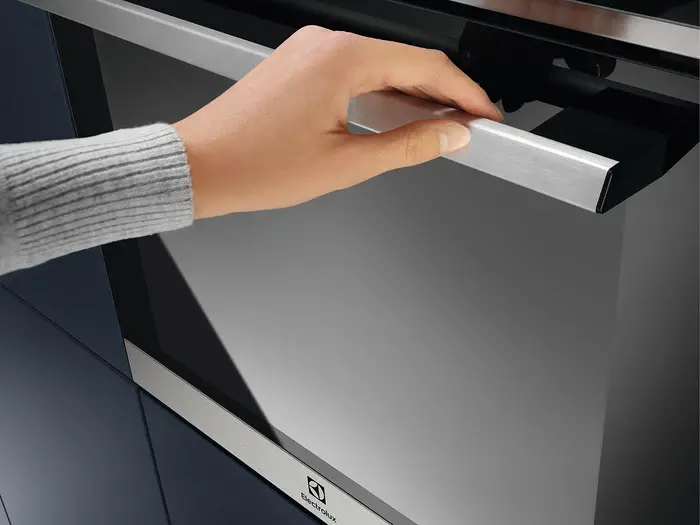 Electrolux EOC6P77WX SteamCrisp 700 Gőzsütő pirolitikus tisztítással kép 4