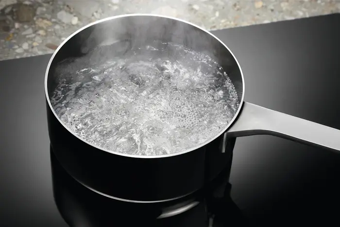 Electrolux EOF3H50BK+EIV634 beépíthető sütő + beépíthető főzőlap kép 19