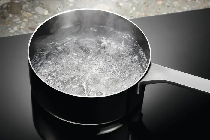 Electrolux LIT30230C Beépíthető indukciós főzőlap, KM 27.0.0 29 cm kép 5