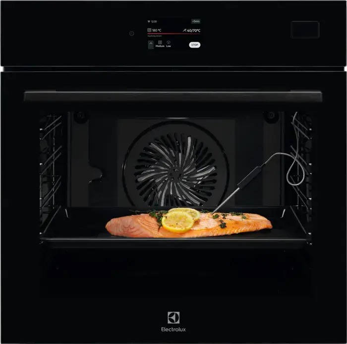 Electrolux LOB9S3XZ Sütő, MealAssist/SteamPro 800 Gőzsütő, gőztisztítással Fő kép