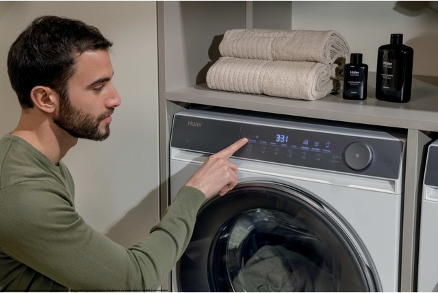 Haier HW80-B14367TU1-S elöltöltős keskeny mosógép kép 13
